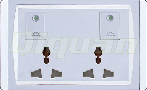 2 gang multi-socket with 2 switch