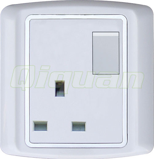 1 Gang with 13A Socket
