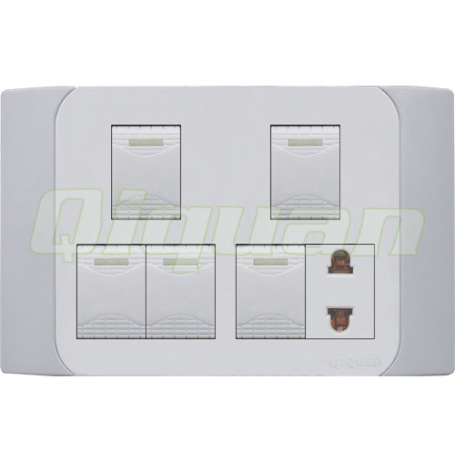 5 gang switch with 1 socket